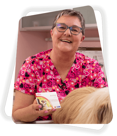 Iris Selan direktorica klinike za male živali Tristokosmatih priporoča Antinol za pse
